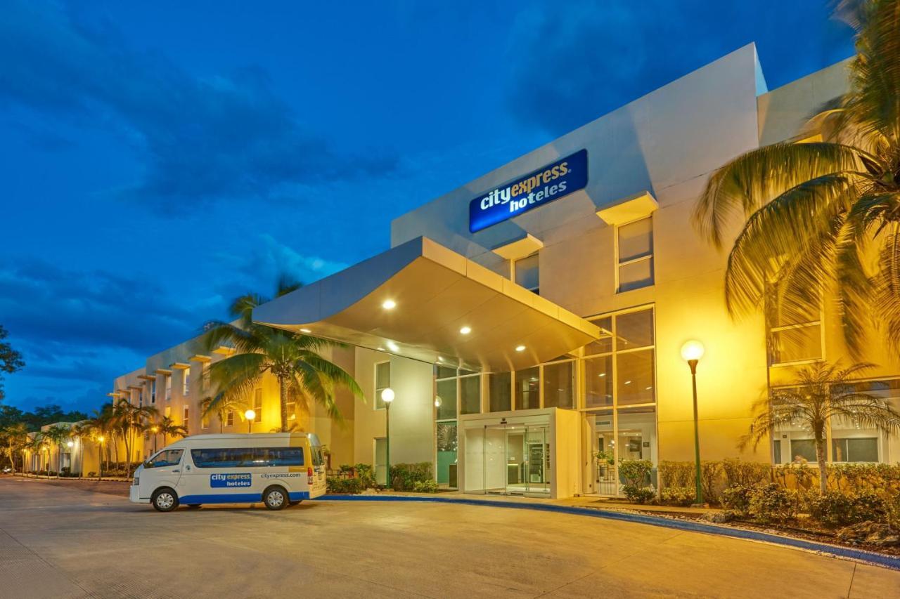 City Express By Marriott פלאייה דל כרמן מראה חיצוני תמונה