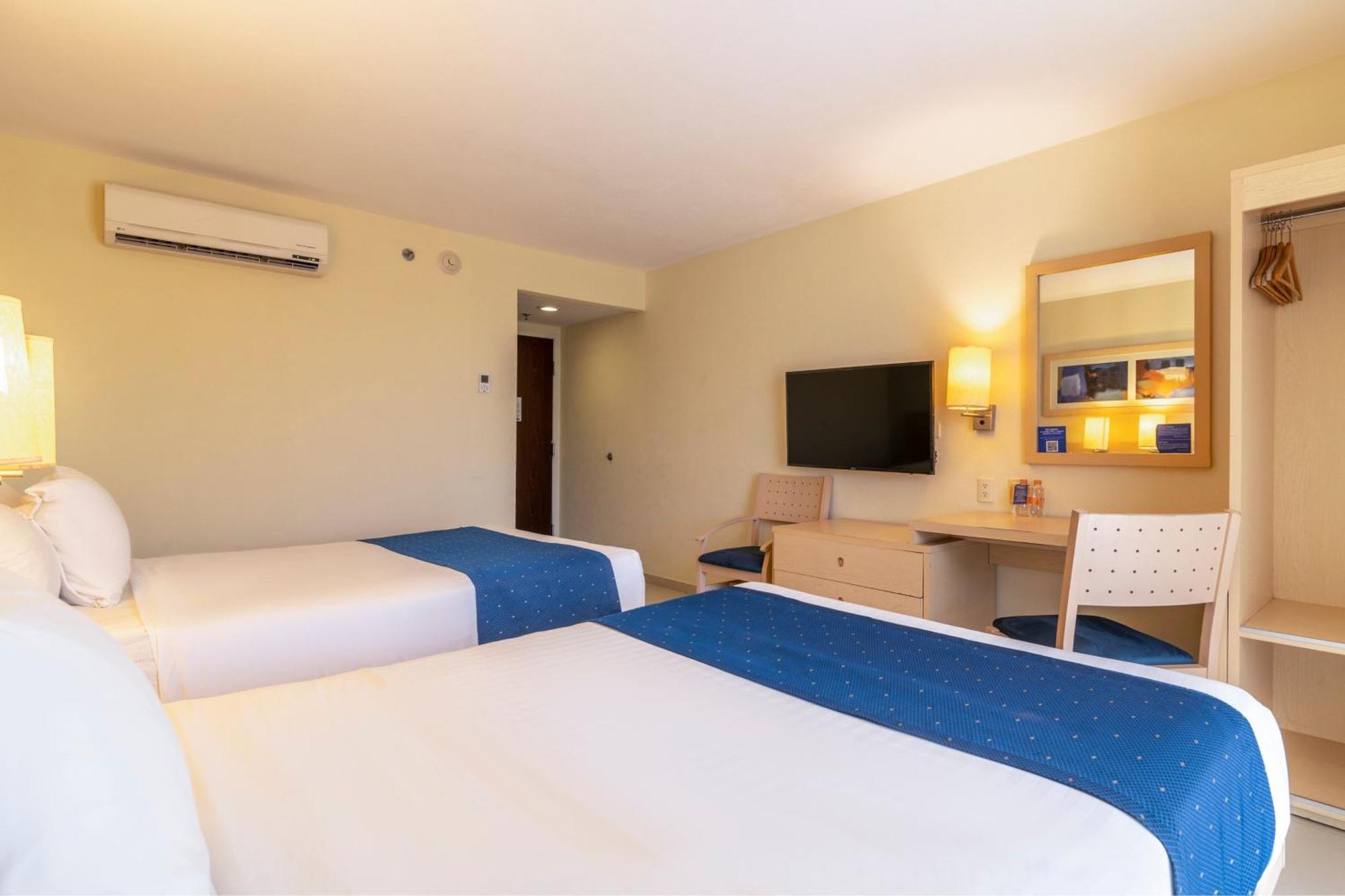 City Express By Marriott פלאייה דל כרמן מראה חיצוני תמונה